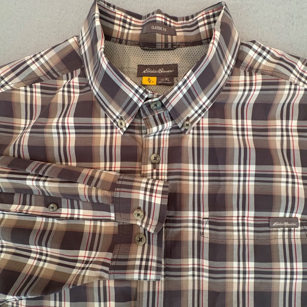 Eddie Bauer Men XL Classic Fit Plaid Shirt Brown Tan Red Lng Slv Button Ctn Poly